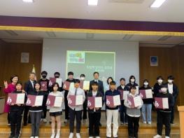 전북교육청 민주주의의 배움터, 학교를 다시 세우다 기사 이미지