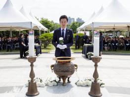 안산시의회 의원들, 제68회 현충일 추념식 참석 기사 이미지