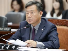 구리시의회 신동화의원, 조례개정통해 예쁜 초화류를 시민에게 무료로 나눠준다 기사 이미지