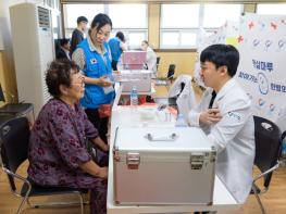 통영시, “농촌주민 건강 지킨다”농촌 왕진버스 사업 운영 기사 이미지