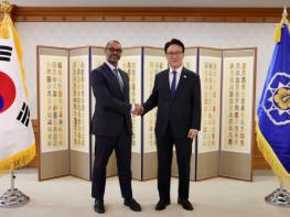 김민석 국무총리, 마이클 해리스 뉴욕증권거래소 부회장 접견 기사 이미지