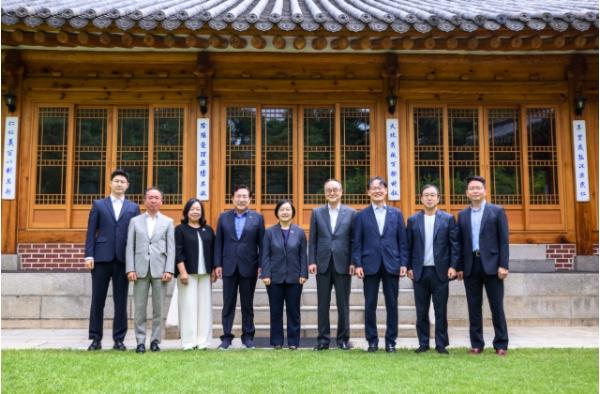 한성숙 국무총리, 중소기업계 초청하여 삼청동 공관에서 오찬간담회 개최 기사 이미지