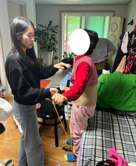 거동 불편 어르신 의료 공백 해소...인제군 재택의료센터 운영 기사 이미지