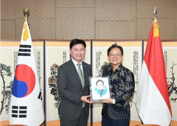 [기획 보도]조용익 부천시장, 인도네시아 경제·의료 현장 찾아 시장 진출 확대 모색 기사 이미지