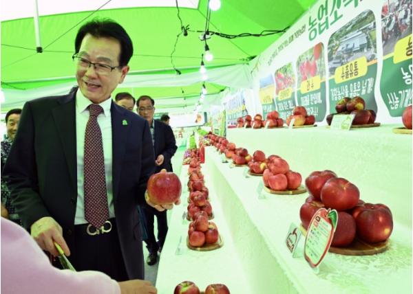 거창 농업의 모든 것, ‘2026 녹색곳간 농산물 대축제’ 성황리 개막