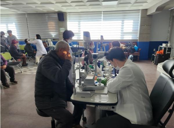 청도군, 찾아가는 무료 안과 이동검진 실시