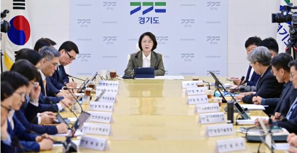 추미애 지사 “전담 TF 가동해 소방관 안전과 처우개선책 살필 것, 12월까지 종합대책 마련하겠다” 기사 이미지